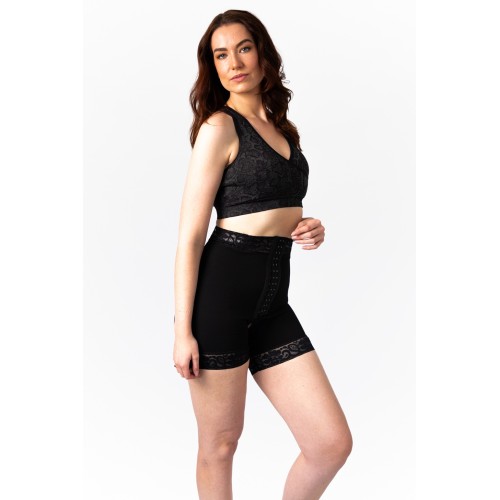 LaFaja High waist short met haakjes